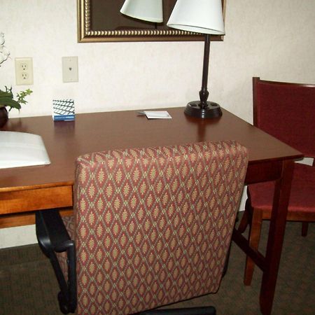 Hampton Inn Sidney Экстерьер фото