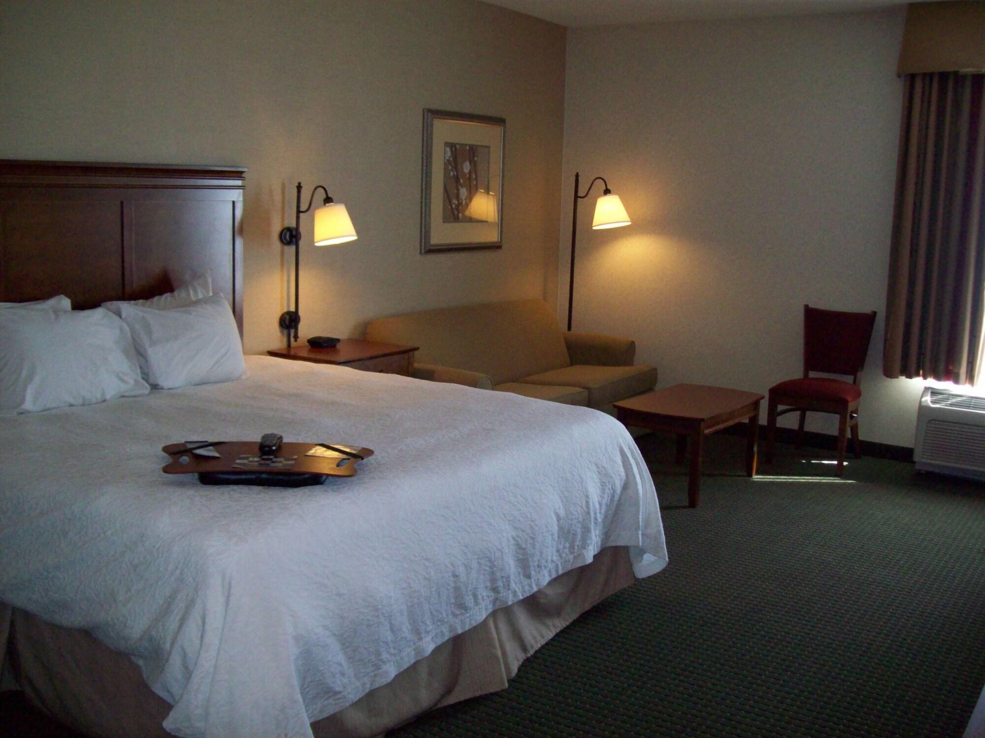 Hampton Inn Sidney Экстерьер фото