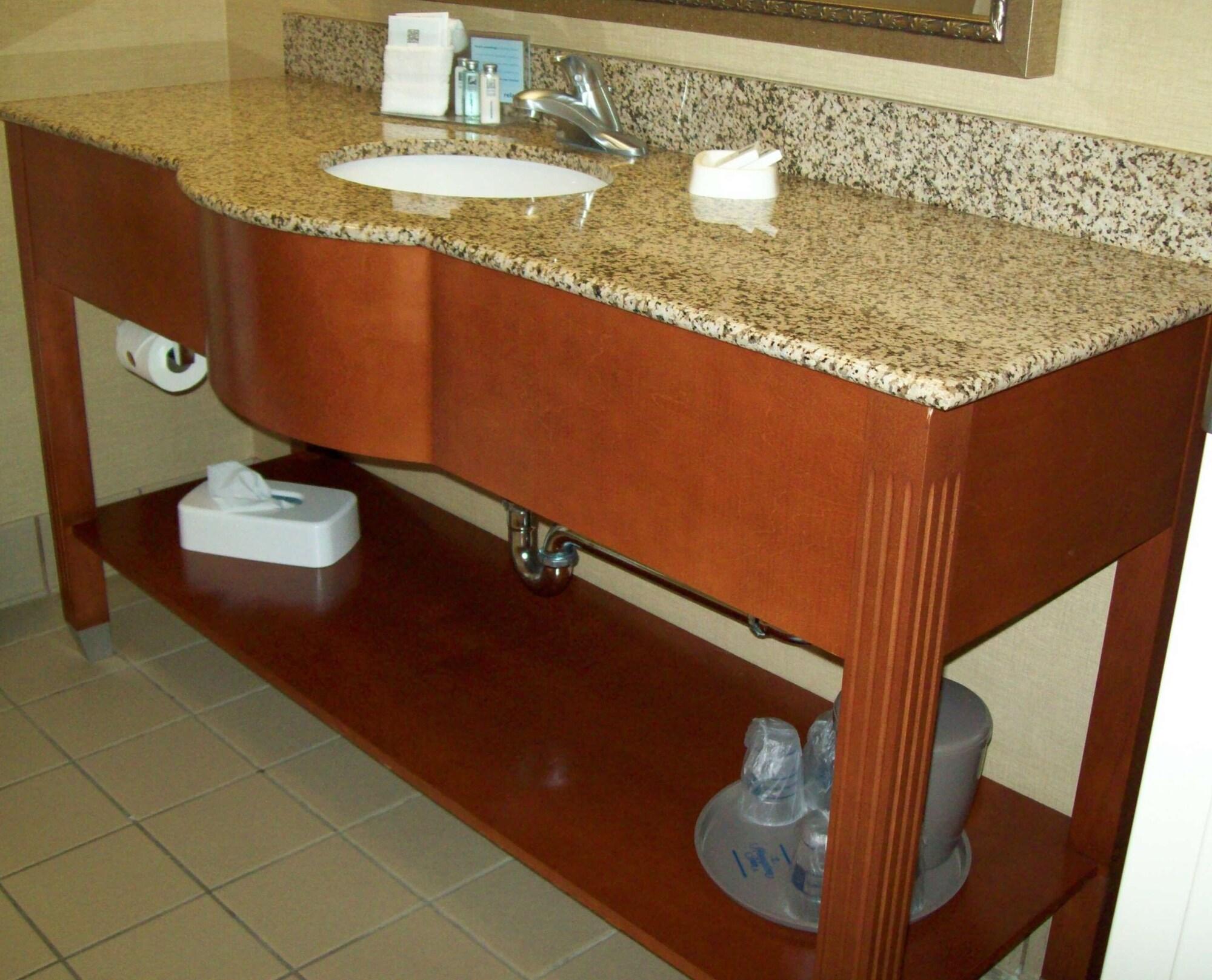 Hampton Inn Sidney Экстерьер фото