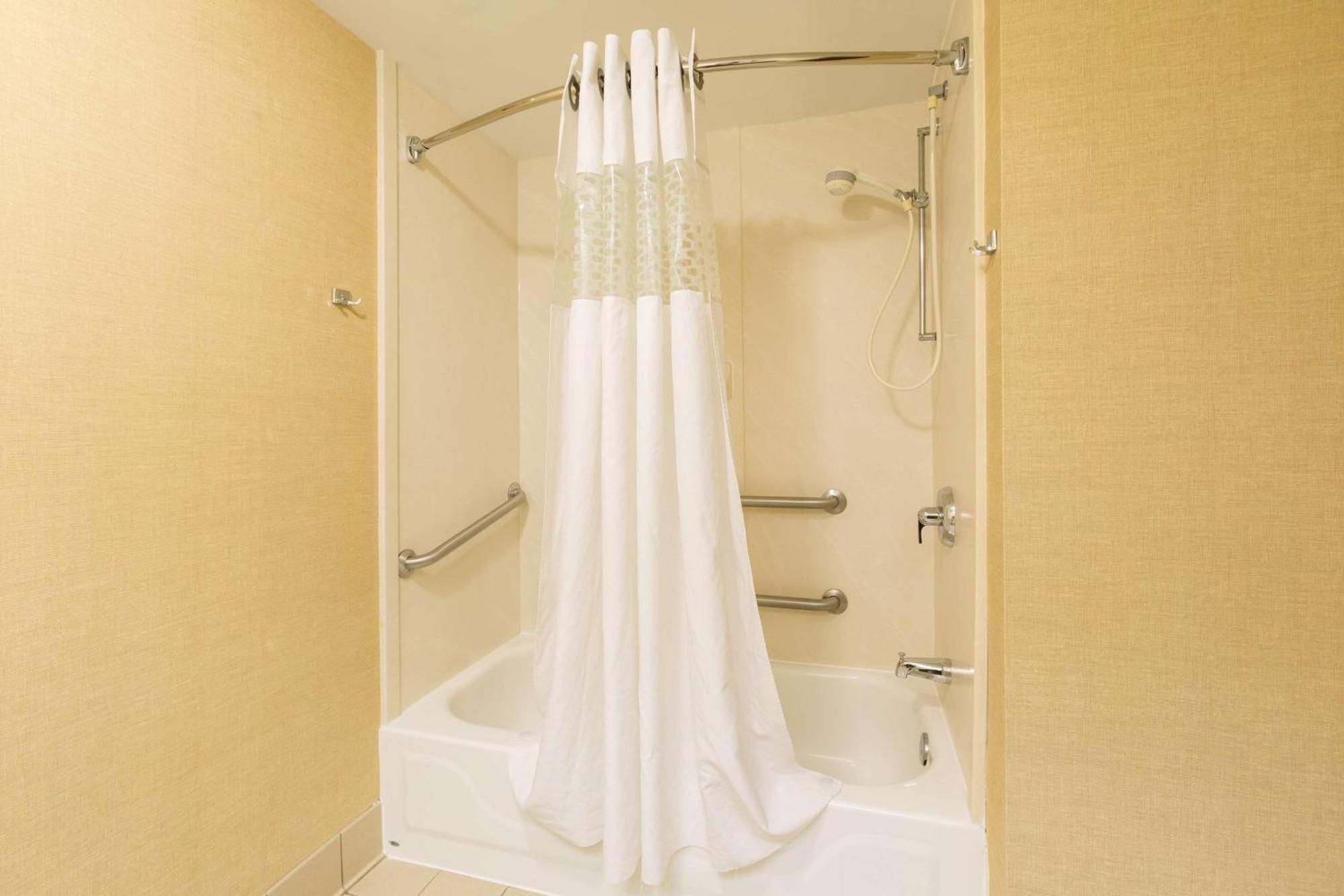 Hampton Inn Sidney Экстерьер фото